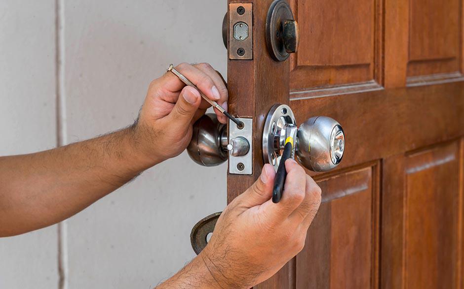 ouvrir une porte Aubergenville