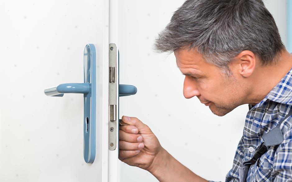 ouvrir une porte Aubergenville